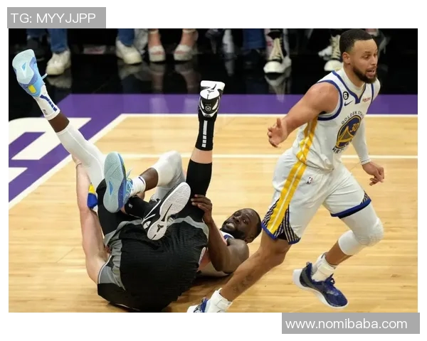 库里逆天神级表演再度封神震撼全场引爆球迷热议篮球盛宴